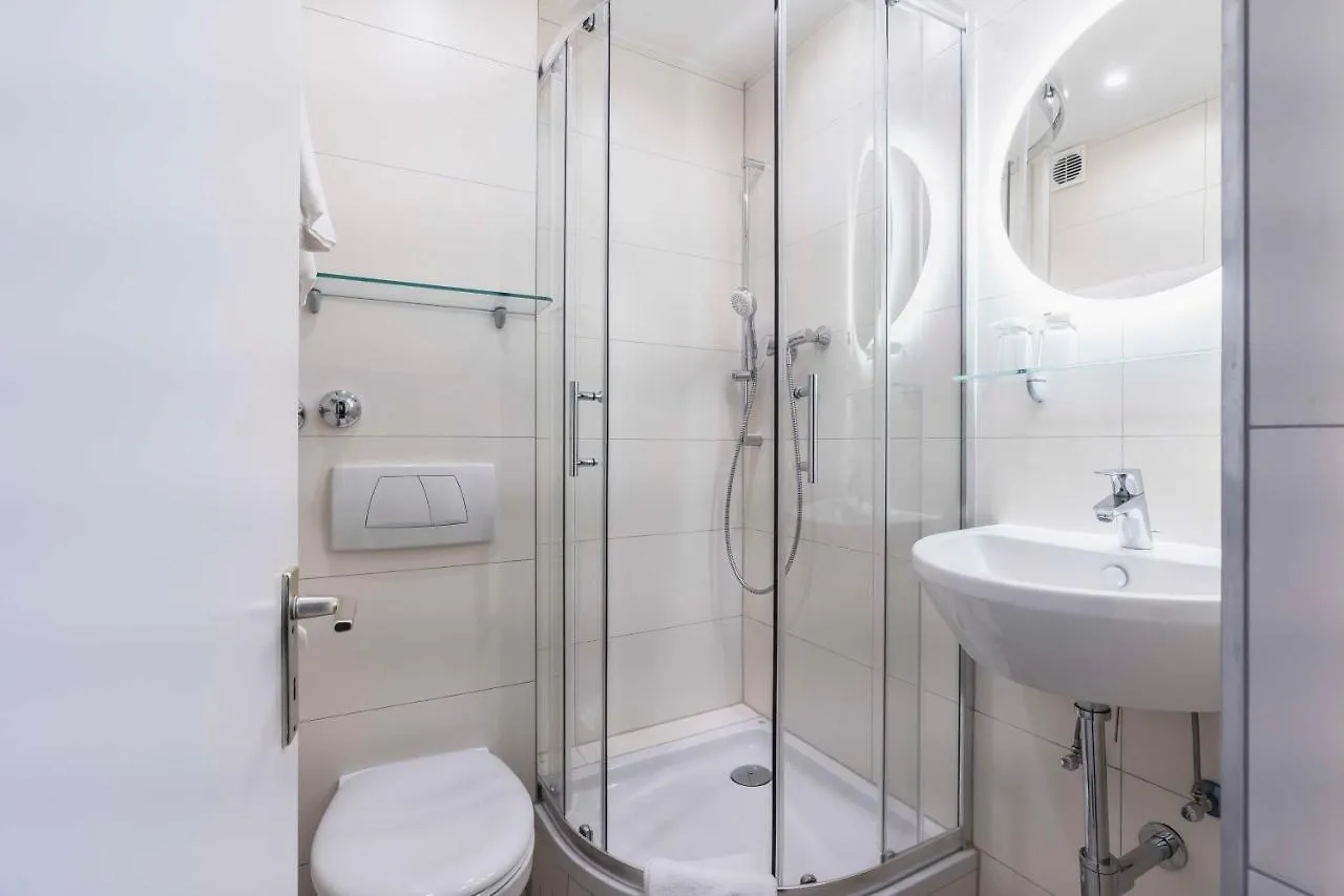 Westend Hotel Münih Almanya