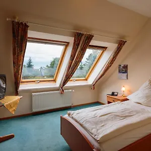 Ideal Hotel